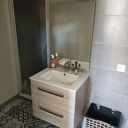 Charmant Studio Apartment *