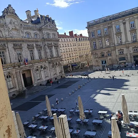 Charmant Studio Apartment